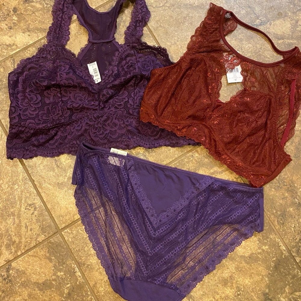 Plus Size Bralettes & Undies